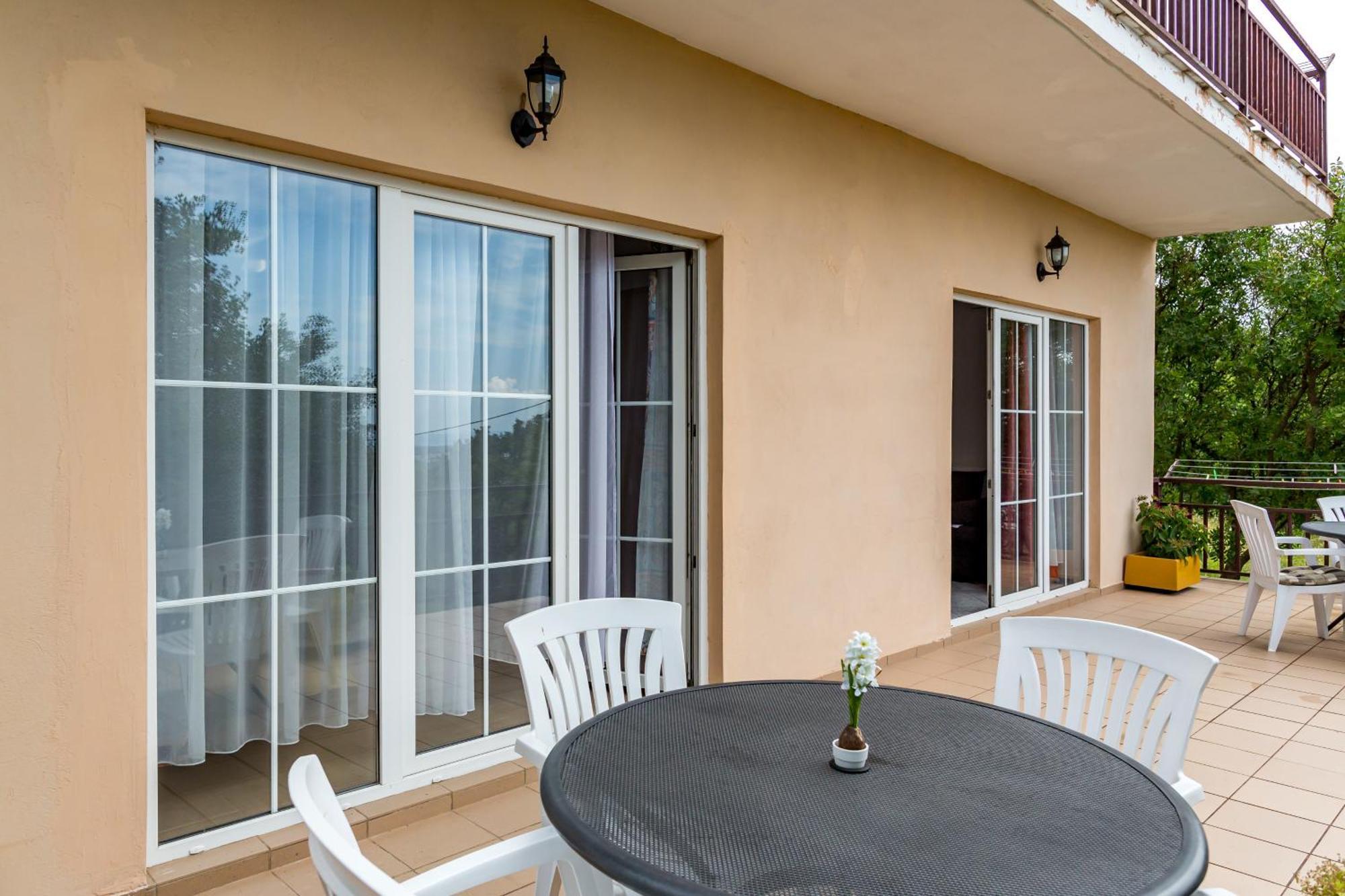 Apartments Claudia ชัมรีกา ภายนอก รูปภาพ