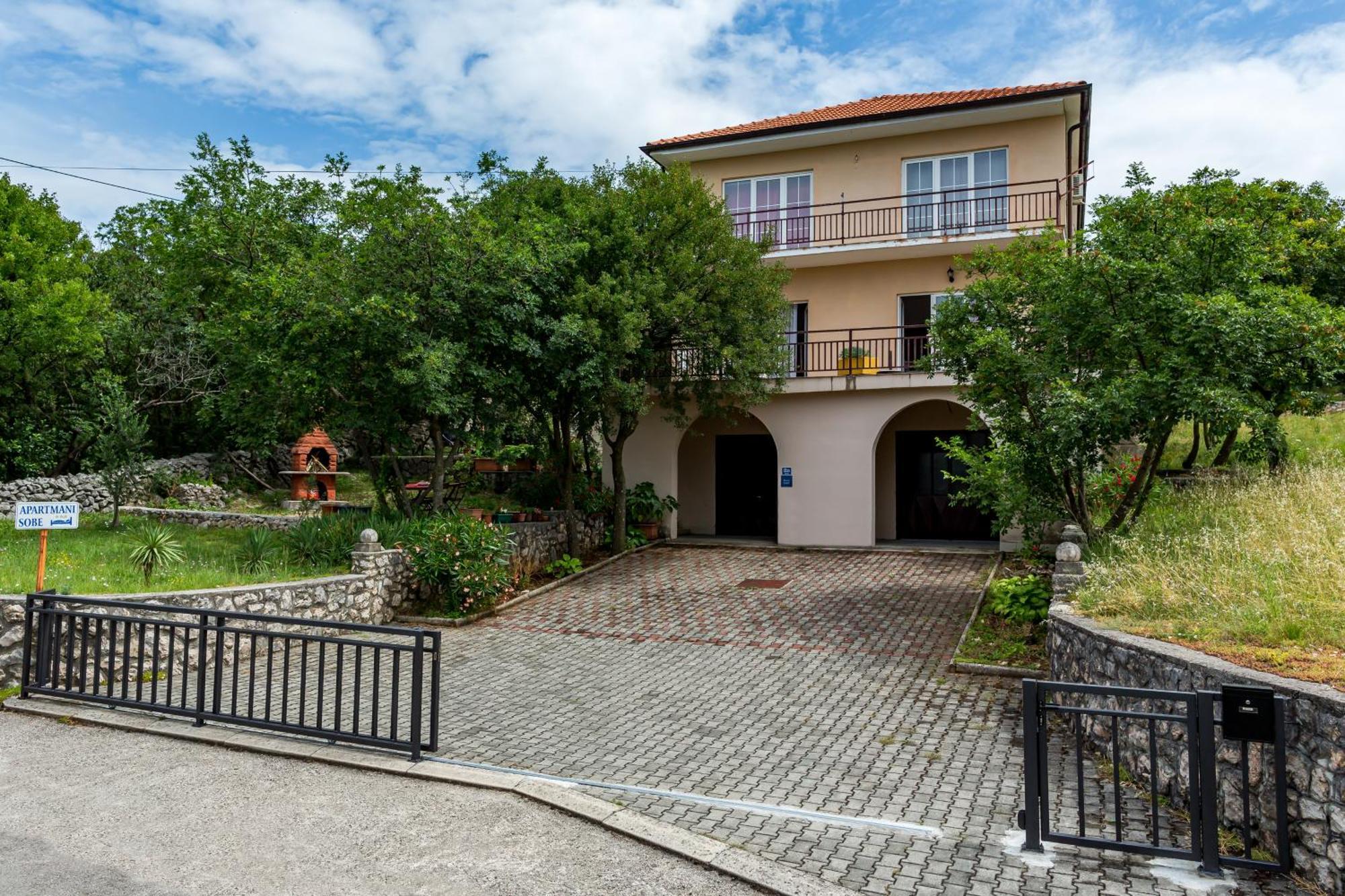 Apartments Claudia ชัมรีกา ภายนอก รูปภาพ